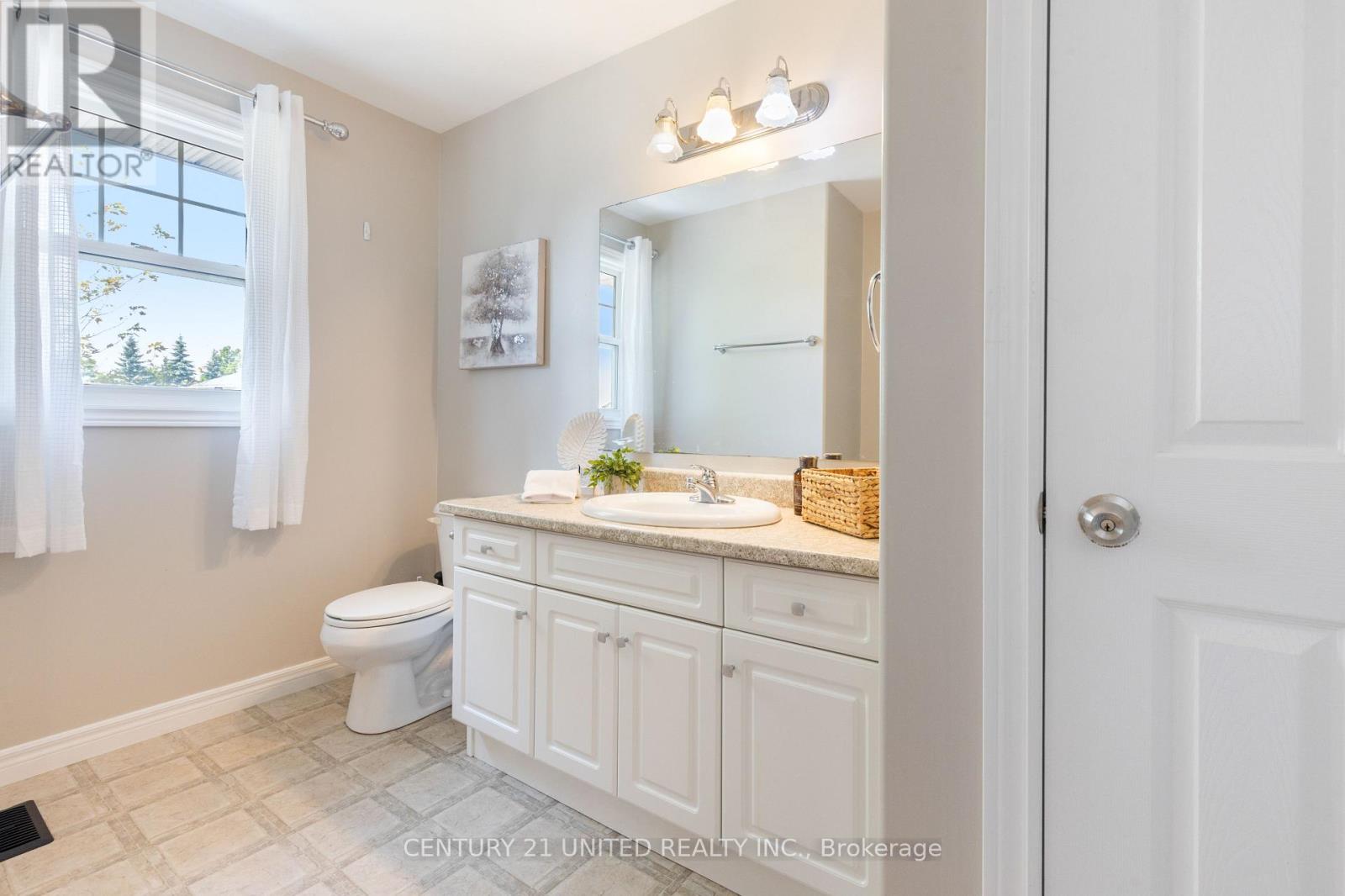 2 Sabatino Court, Peterborough (Ashburnham Ward 4), Ontario  K9J 8S4 - Photo 30 - X12387982