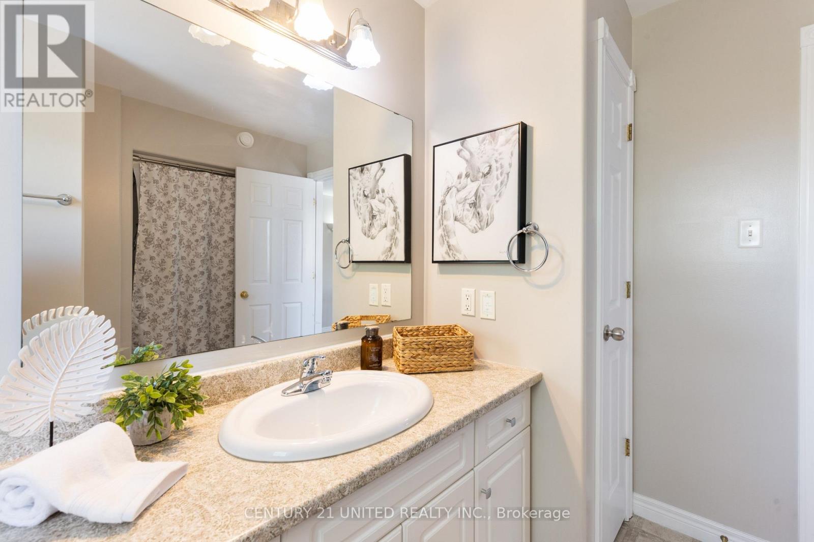 2 Sabatino Court, Peterborough (Ashburnham Ward 4), Ontario  K9J 8S4 - Photo 31 - X12387982