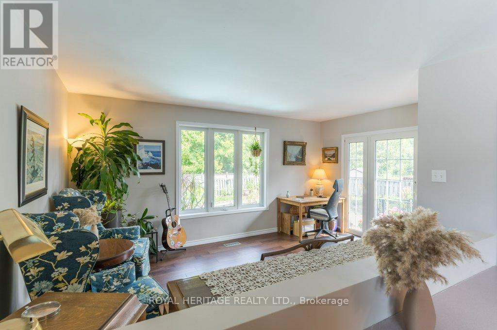 258 Franmor Drive, Peterborough (Ashburnham Ward 4), Ontario  K9H 7M3 - Photo 13 - X12387912