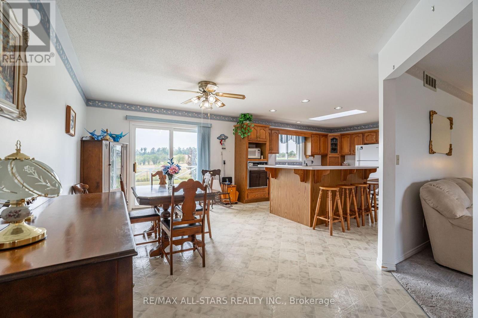 55 Sturgeon Street N, Kawartha Lakes (Omemee), Ontario  K0L 2W0 - Photo 7 - X12388182