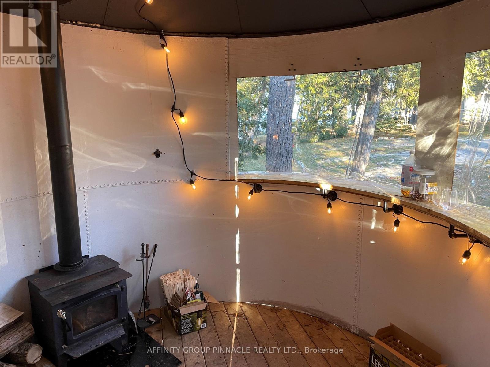 1 Rose Street, Kawartha Lakes (Lindsay), Ontario  K9V 4R6 - Photo 29 - X12388319