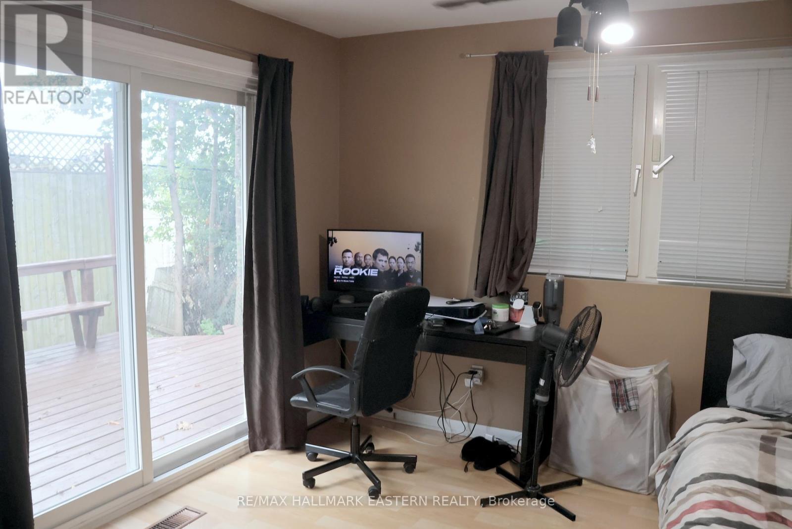 350 Dominion Crescent, Peterborough (Northcrest Ward 5), Ontario  K9H 5H1 - Photo 12 - X12388327