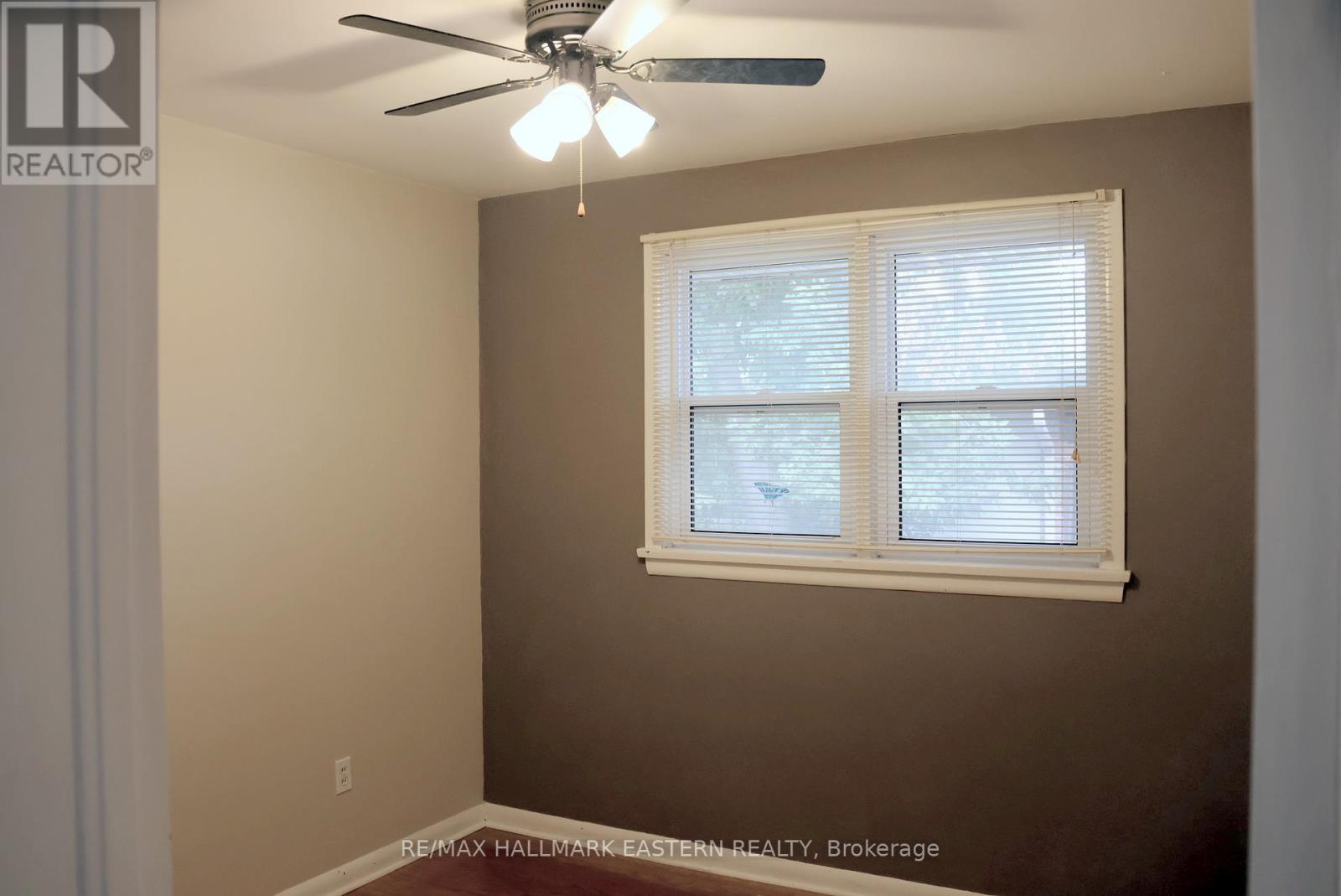 350 Dominion Crescent, Peterborough (Northcrest Ward 5), Ontario  K9H 5H1 - Photo 15 - X12388327