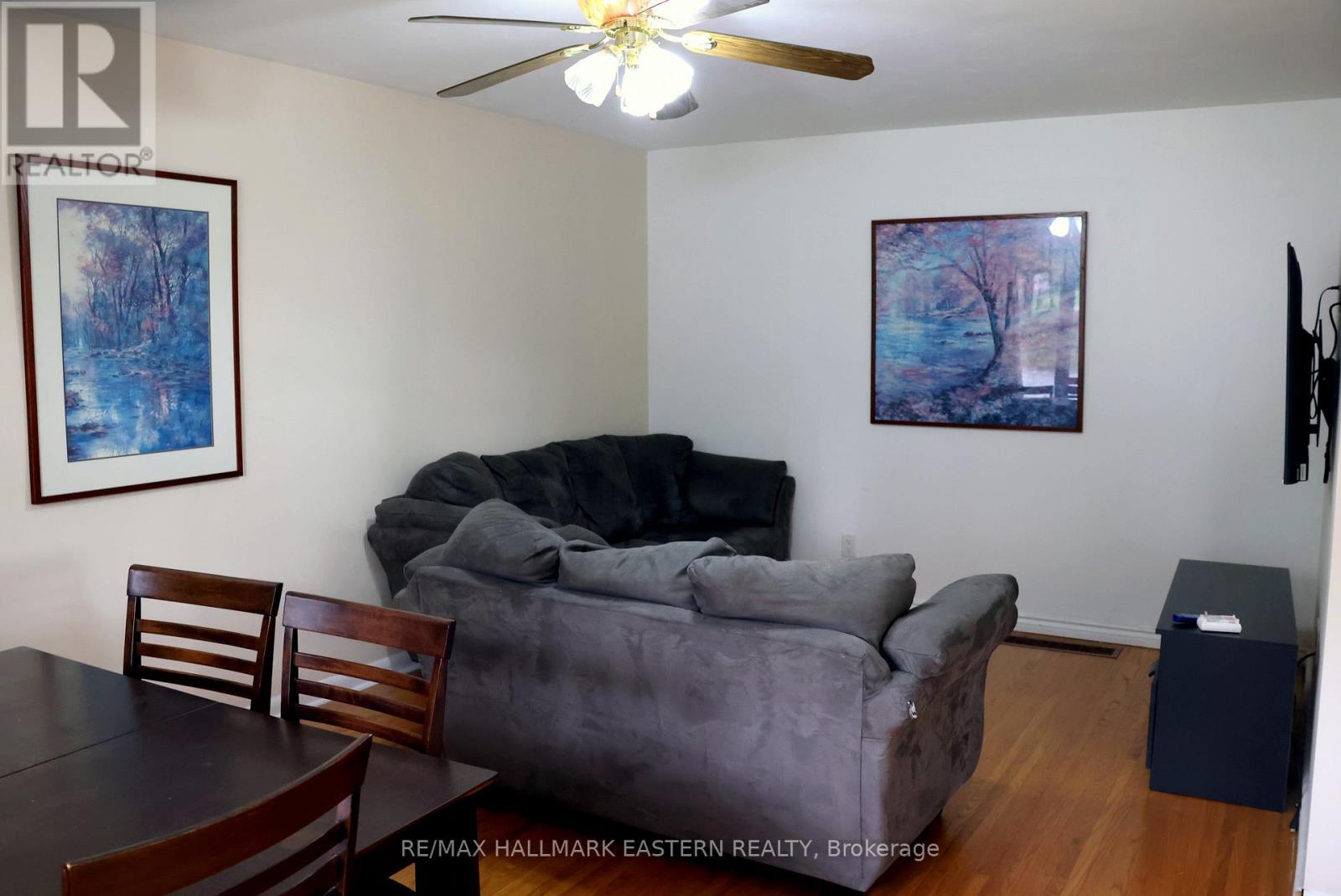 350 Dominion Crescent, Peterborough (Northcrest Ward 5), Ontario  K9H 5H1 - Photo 5 - X12388327