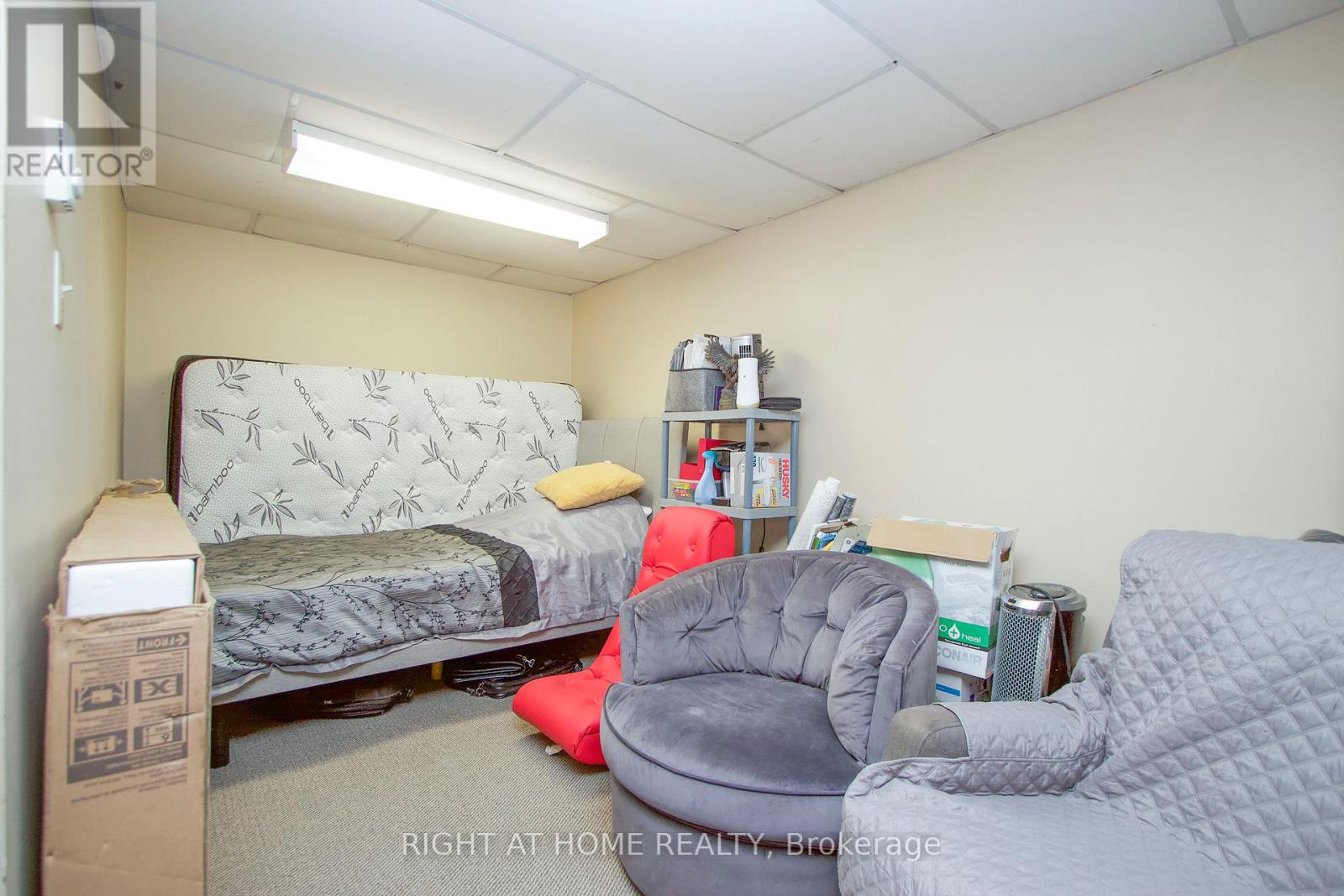 3 Dover Street, Kawartha Lakes (Fenelon), Ontario  K9V 4R6 - Photo 16 - X12388244