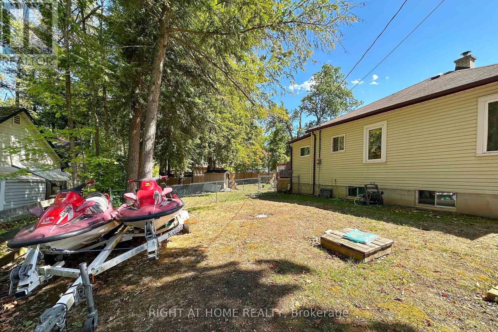 3 Dover Street, Kawartha Lakes (Fenelon), Ontario  K9V 4R6 - Photo 17 - X12388244