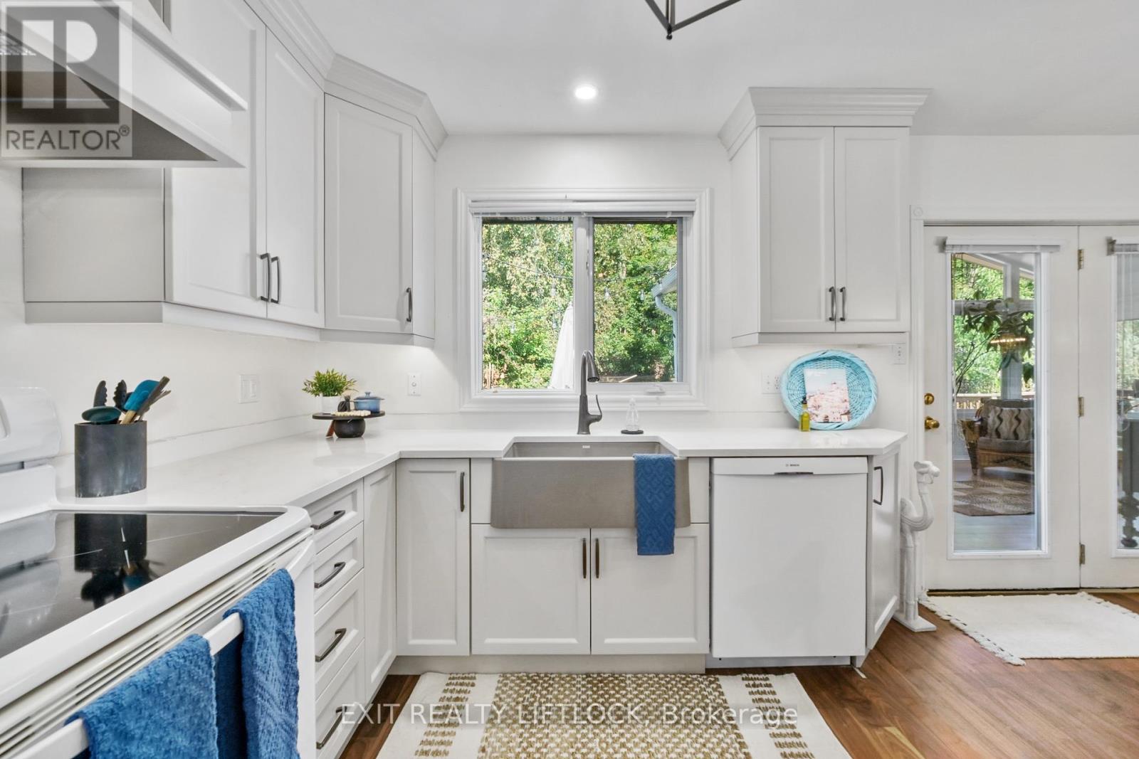 1373 Hetherington Drive, Peterborough (Northcrest Ward 5), Ontario  K9L 1Z5 - Photo 8 - X12388533