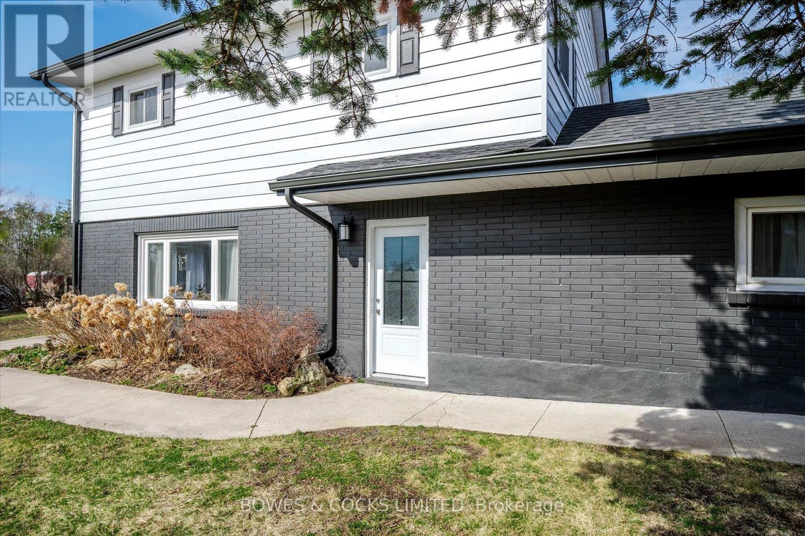 1695 Killoran Road, Selwyn, Ontario  K9J 6X5 - Photo 5 - X12388603