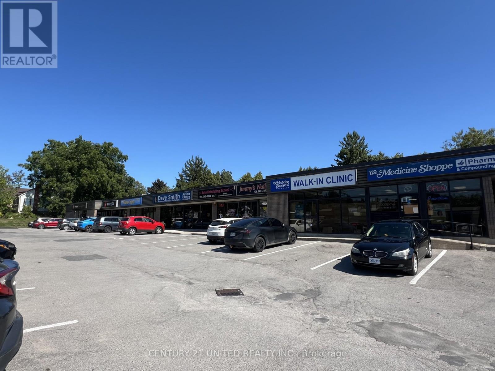 D - 864 Chemong Road, Peterborough (Northcrest Ward 5), Ontario  K9H 5Z8 - Photo 2 - X12388688