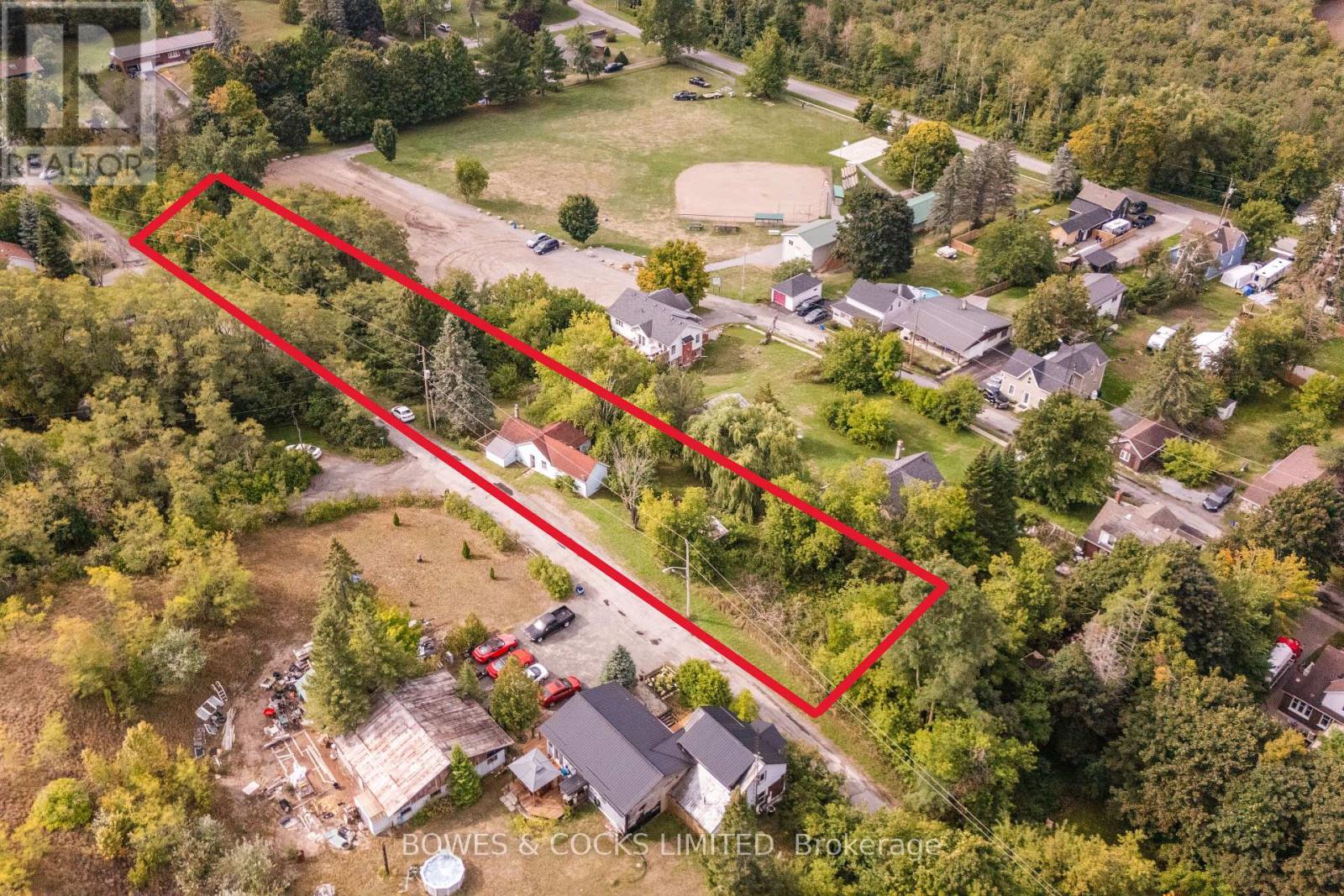 19 Jakeman Street, Kawartha Lakes (Manvers), Ontario  L0A 1A0 - Photo 35 - X12388702