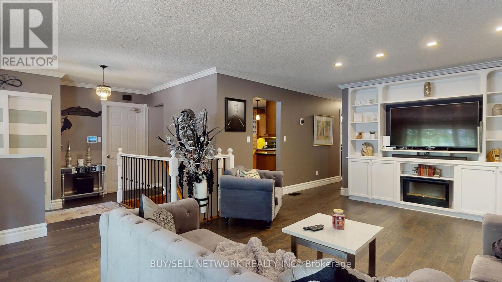 2504 Idyllwood Crescent, Peterborough (Ashburnham Ward 4), Ontario  K9L 1Y9 - Photo 8 - X12388960
