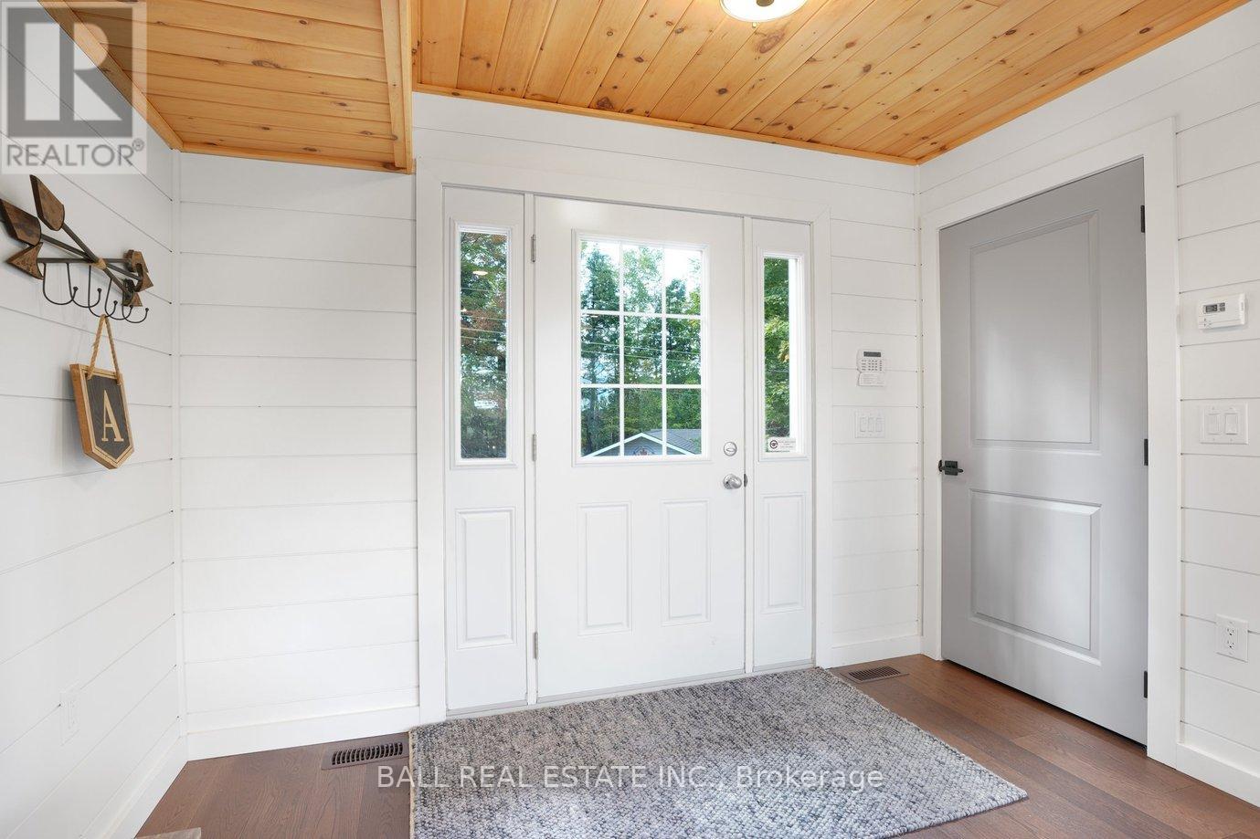 45 Hemlock Point Road, North Kawartha, Ontario  K0L 1A0 - Photo 4 - X12389129