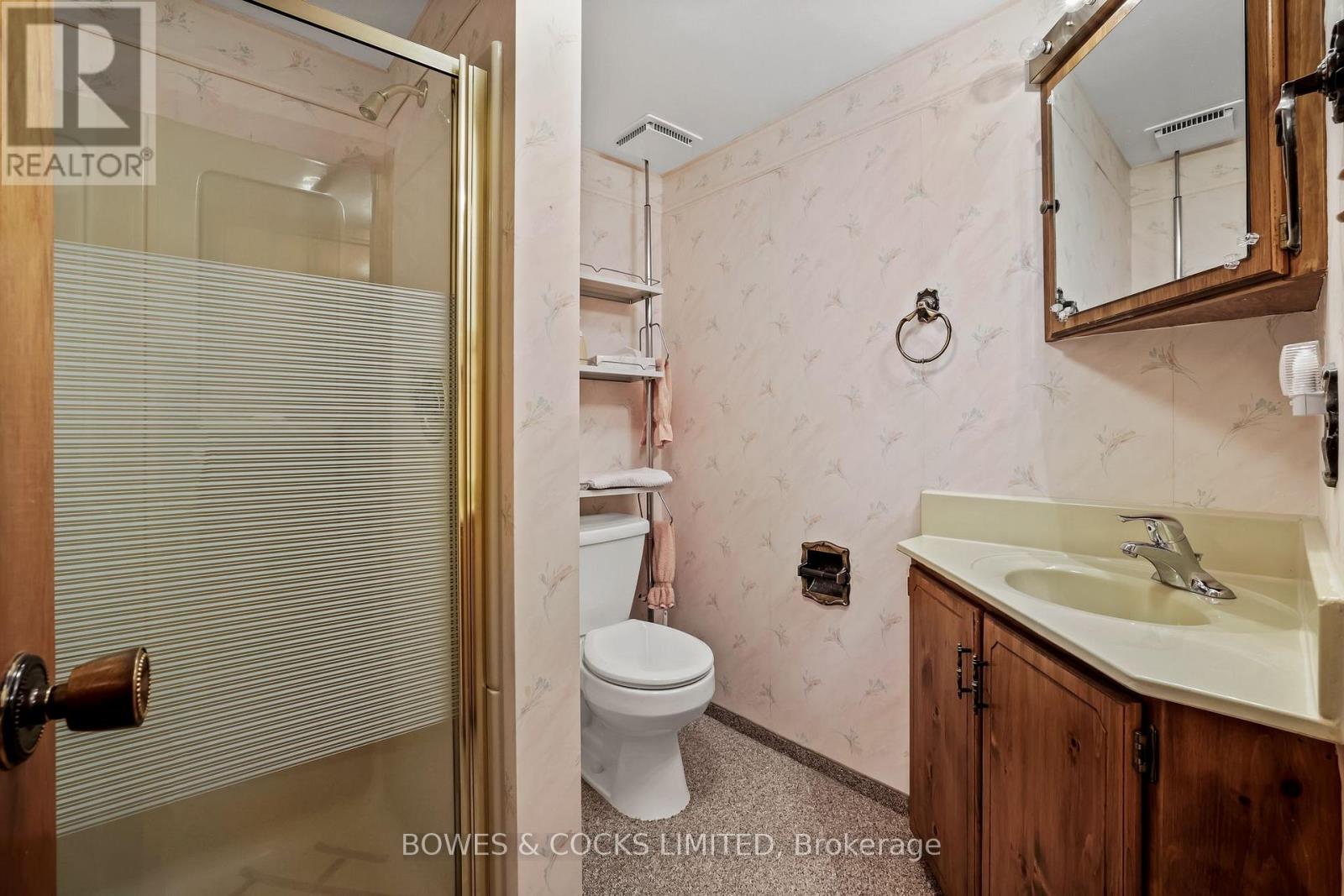 905 Glenholme Avenue, Peterborough (Northcrest Ward 5), Ontario  K9H 5M4 - Photo 35 - X12389461