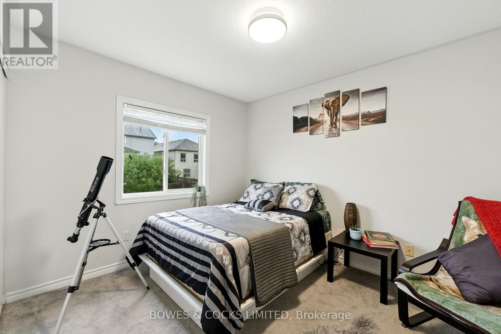 210 Farrier Crescent, Peterborough (Northcrest Ward 5), Ontario  K9L 0A6 - Photo 26 - X12389497