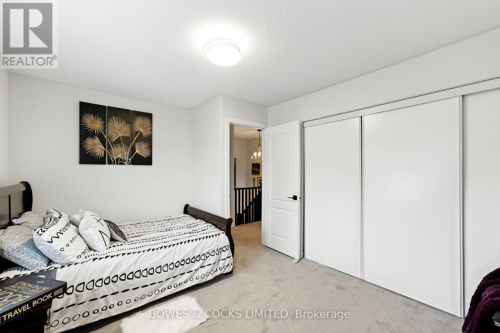210 Farrier Crescent, Peterborough (Northcrest Ward 5), Ontario  K9L 0A6 - Photo 29 - X12389497