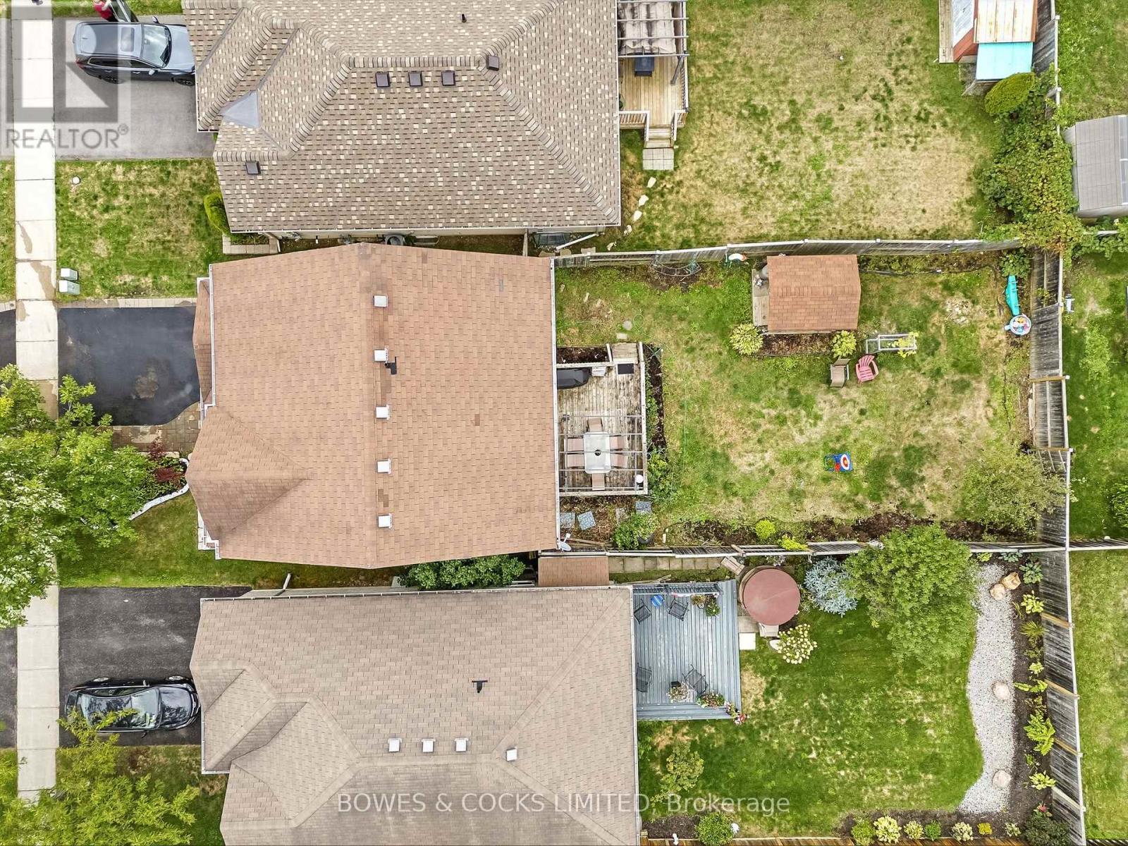 210 Farrier Crescent, Peterborough (Northcrest Ward 5), Ontario  K9L 0A6 - Photo 37 - X12389497