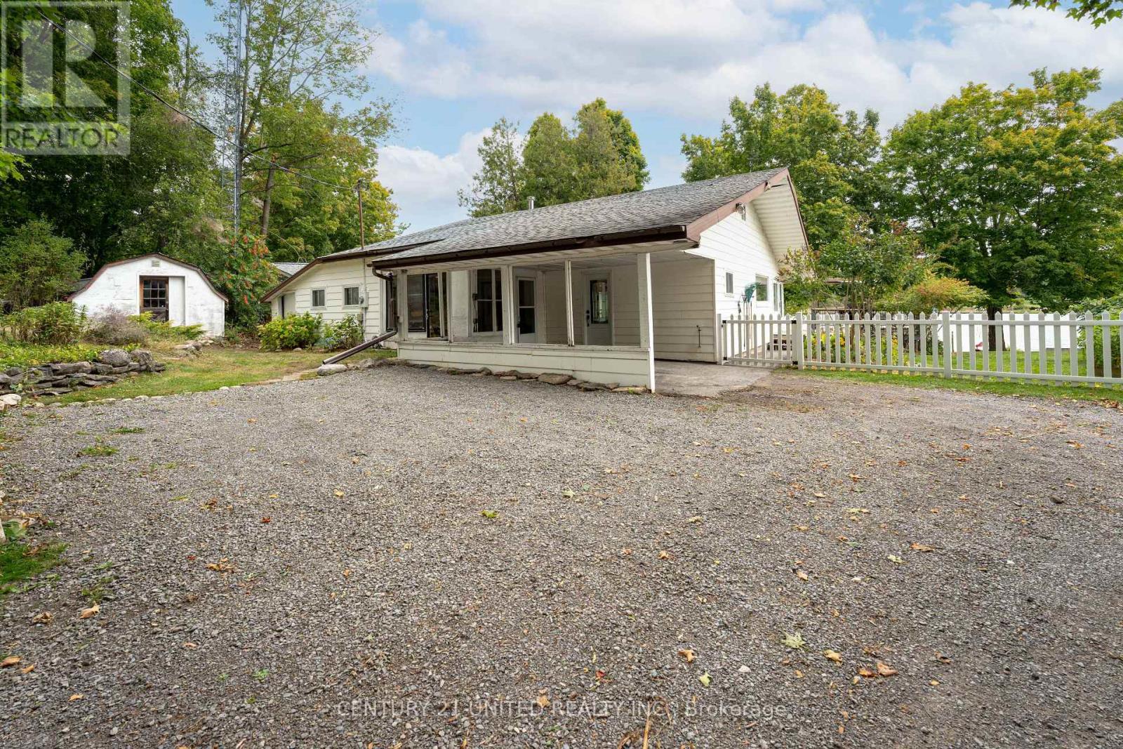 1105 Primrose Lane, Selwyn, Ontario  K9J 6X5 - Photo 30 - X12389717