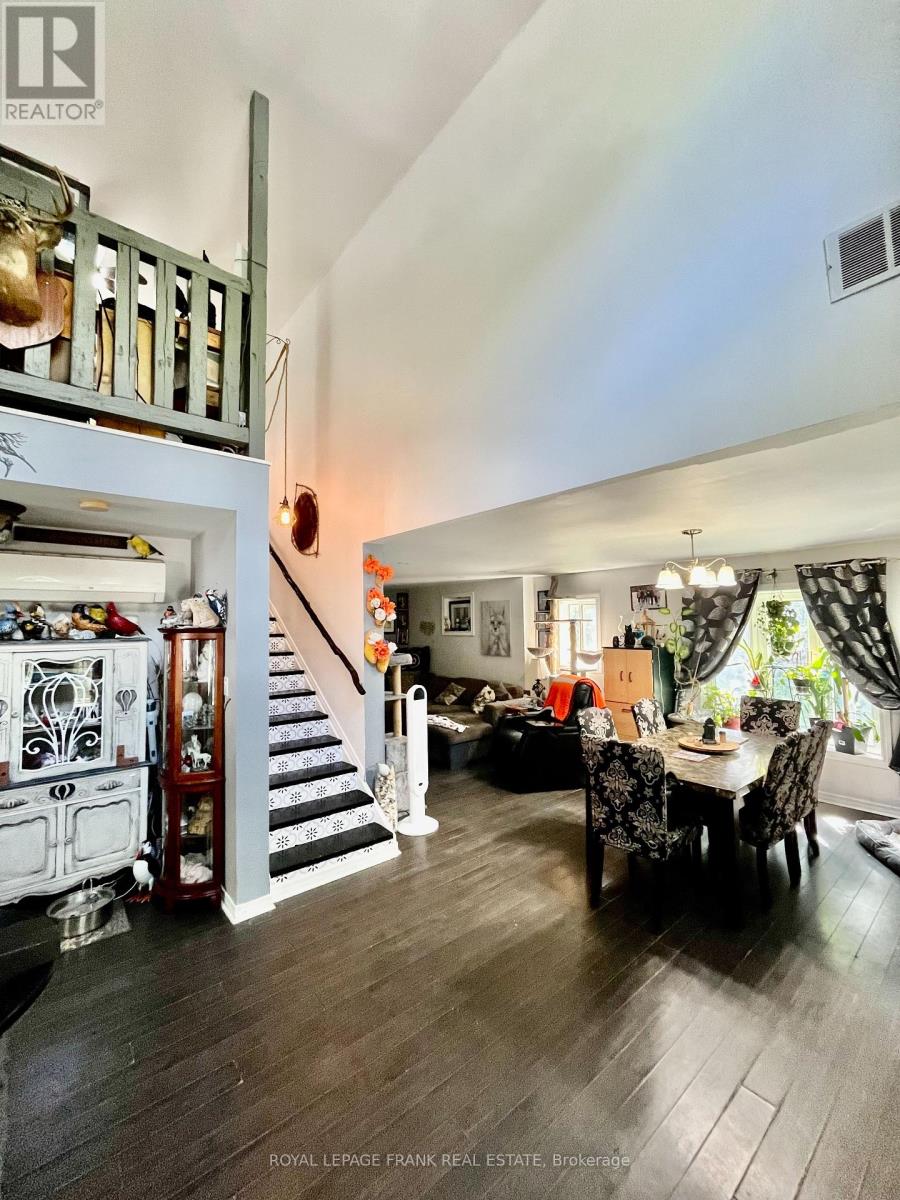 1630 Musclow Greenview Road, Hastings Highlands (Monteagle Ward), Ontario  K0L 1C0 - Photo 10 - X12389923