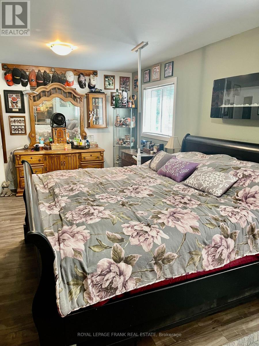 1630 Musclow Greenview Road, Hastings Highlands (Monteagle Ward), Ontario  K0L 1C0 - Photo 16 - X12389923