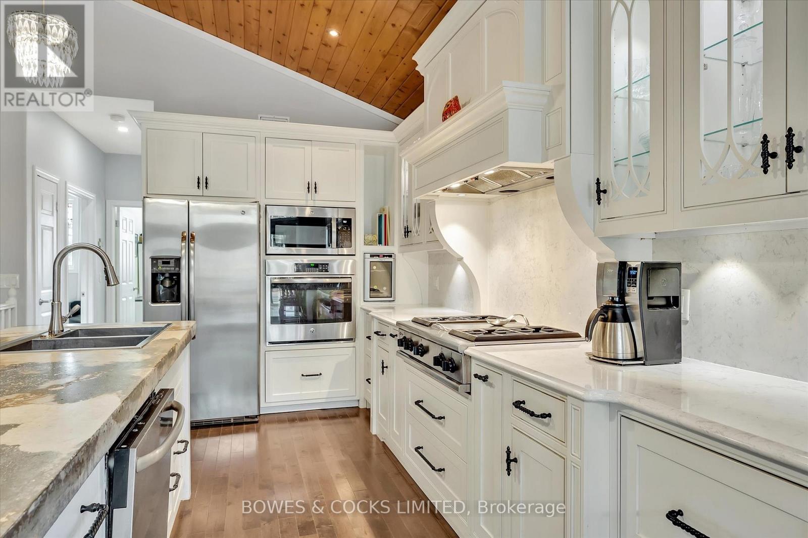 9 Phillips Court, Trent Lakes, Ontario  K0L 1J0 - Photo 9 - X12390064