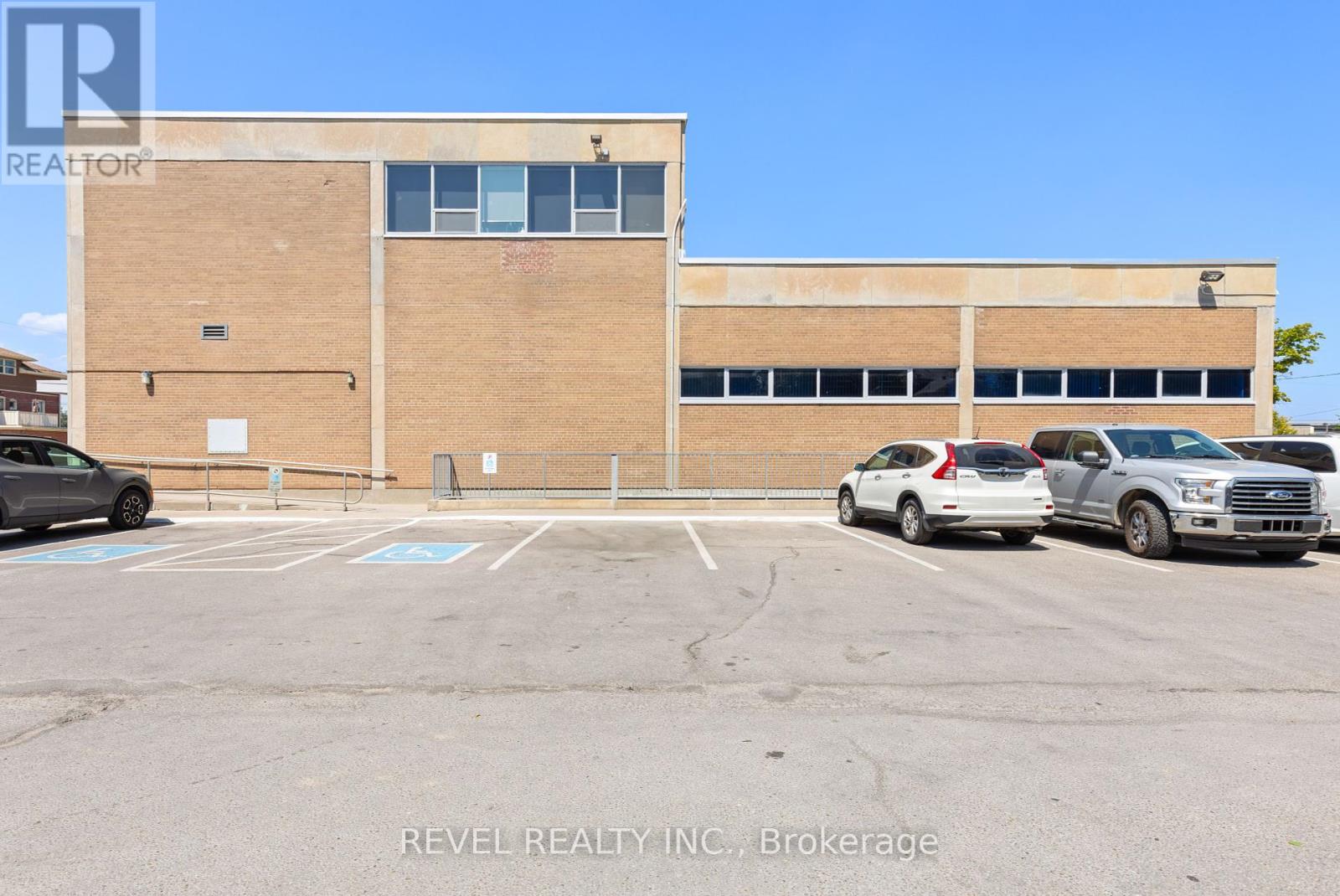 Upper 2 - 34 Cambridge Street S, Kawartha Lakes (Lindsay), Ontario  K9V 3B8 - Photo 32 - X12390698