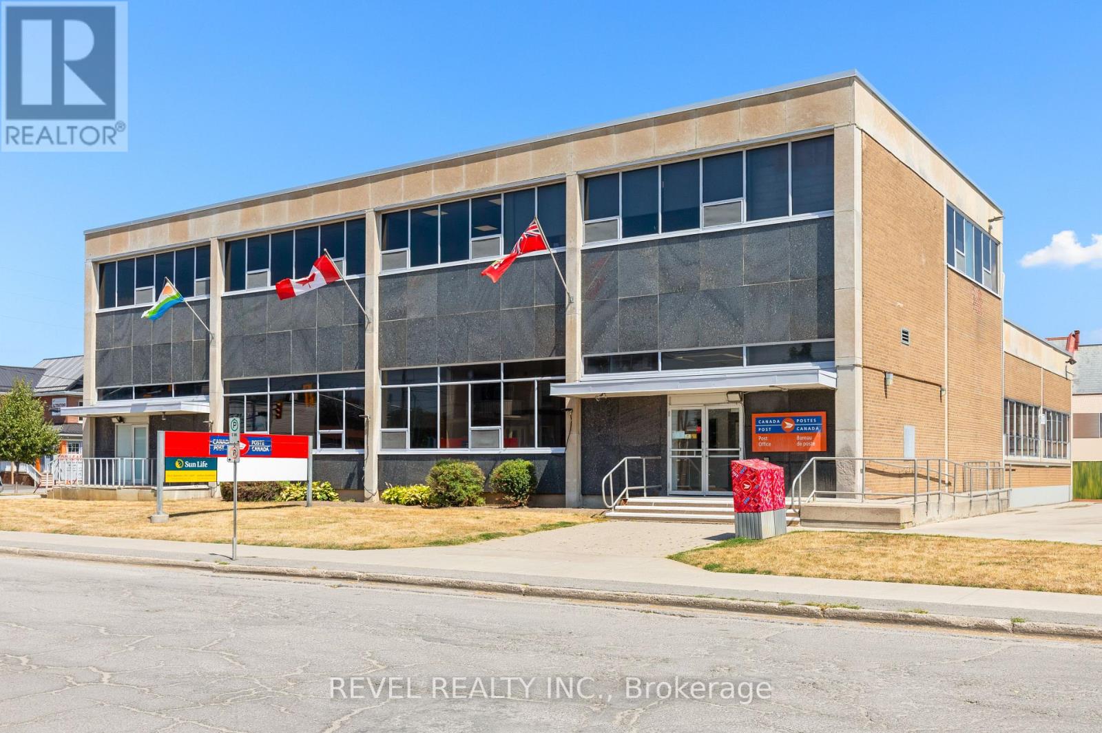 Upper 3 - 34 Cambridge Street S, Kawartha Lakes (Lindsay), Ontario  K9V 3B8 - Photo 1 - X12390702