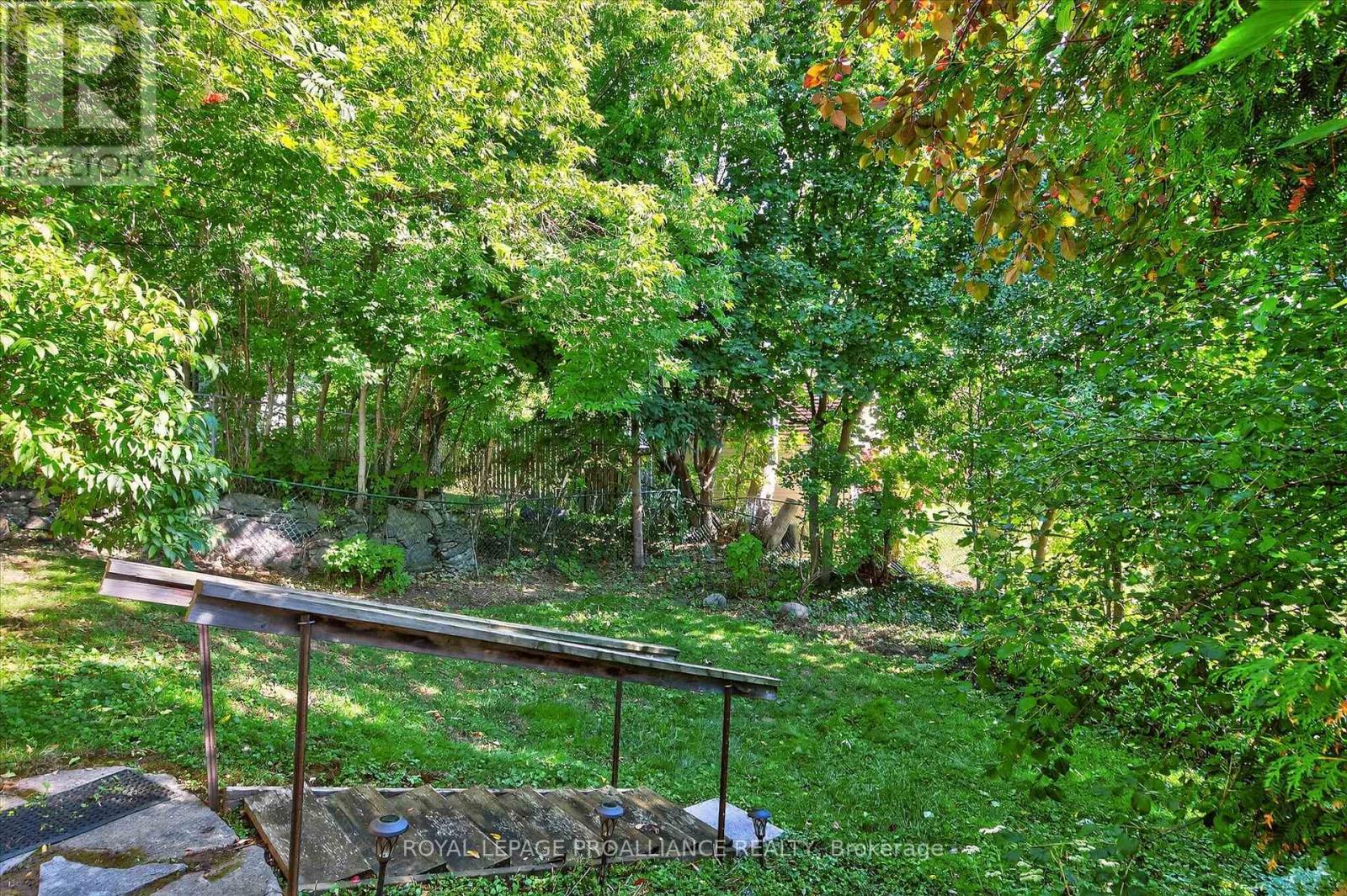 664 Gilchrist Street, Peterborough (Northcrest Ward 5), Ontario  K9H 4P3 - Photo 31 - X12391180