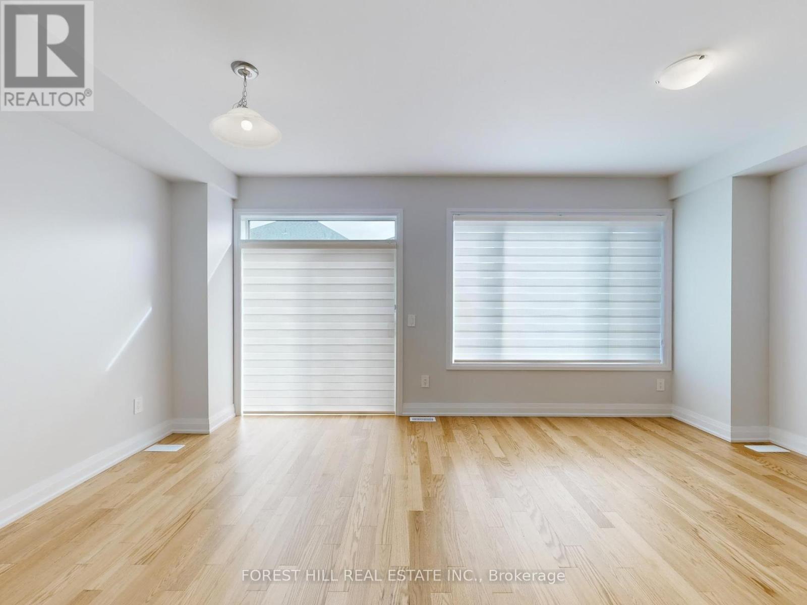 111 Corley Street, Kawartha Lakes (Lindsay), Ontario  K9V 6C2 - Photo 10 - X12391292