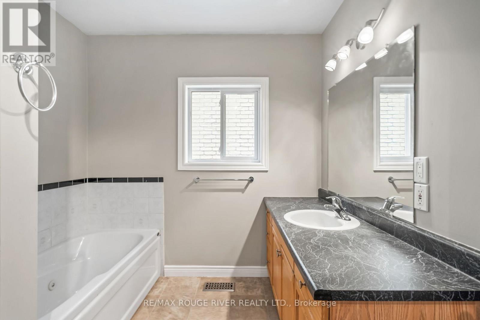 136 Haden Avenue, Peterborough North (North), Ontario  K9H 7P6 - Photo 21 - X12391640