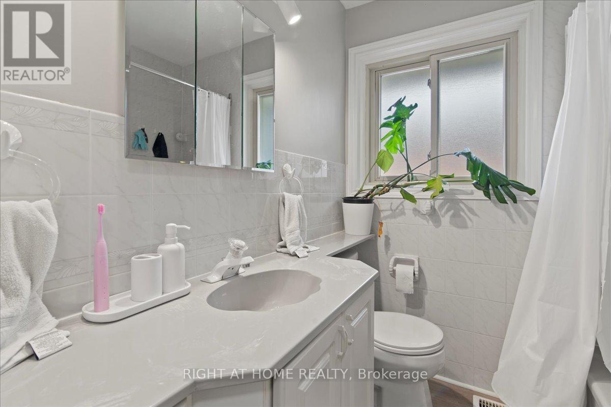 136 Langton Street, Peterborough (Northcrest Ward 5), Ontario  K9H 6K2 - Photo 15 - X12391664