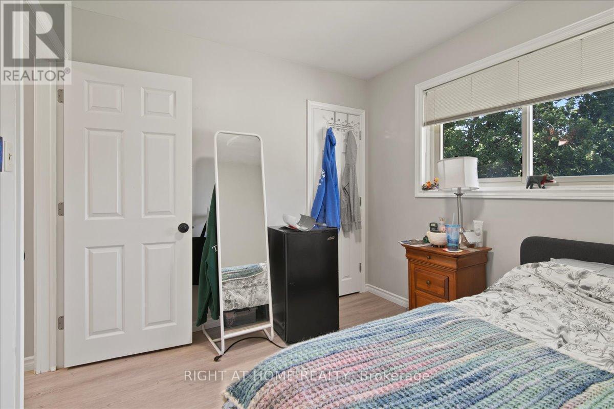 136 Langton Street, Peterborough (Northcrest Ward 5), Ontario  K9H 6K2 - Photo 16 - X12391664