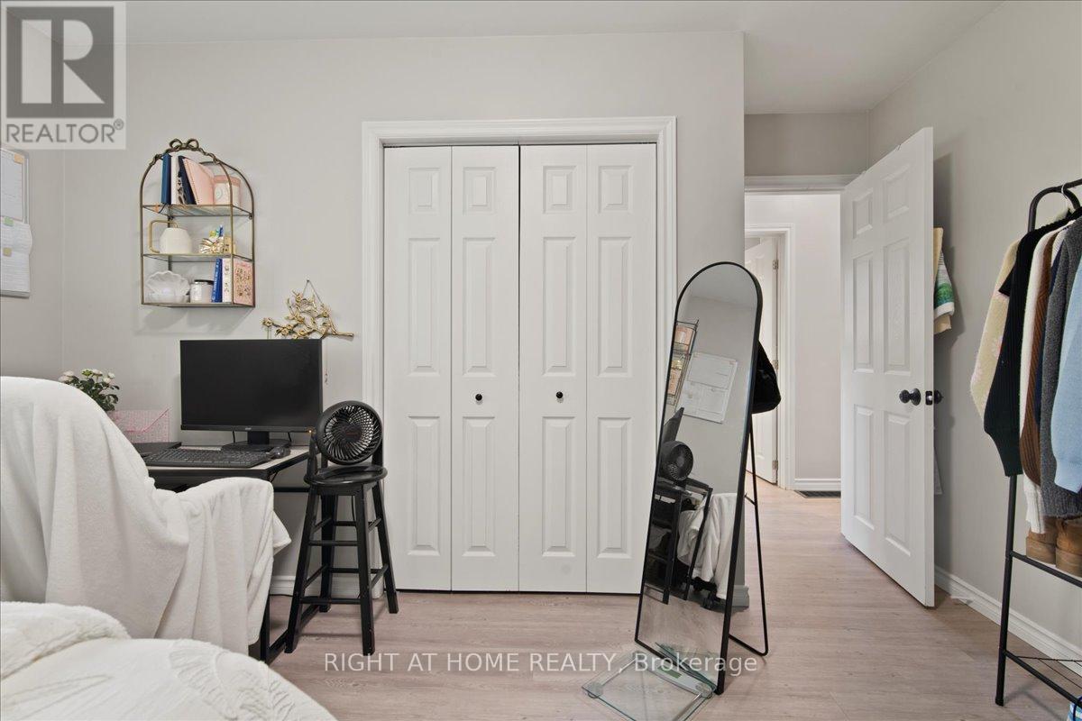 136 Langton Street, Peterborough (Northcrest Ward 5), Ontario  K9H 6K2 - Photo 19 - X12391664