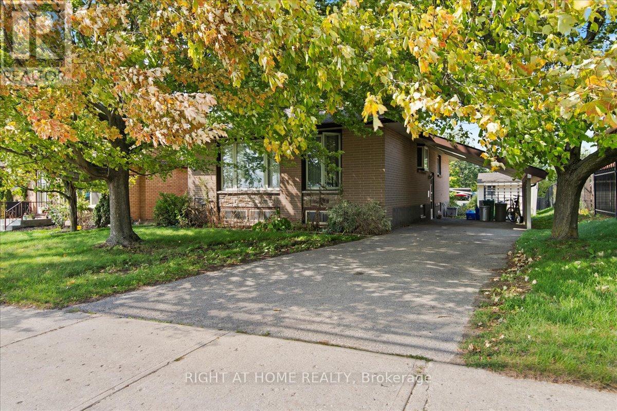 136 Langton Street, Peterborough (Northcrest Ward 5), Ontario  K9H 6K2 - Photo 3 - X12391664