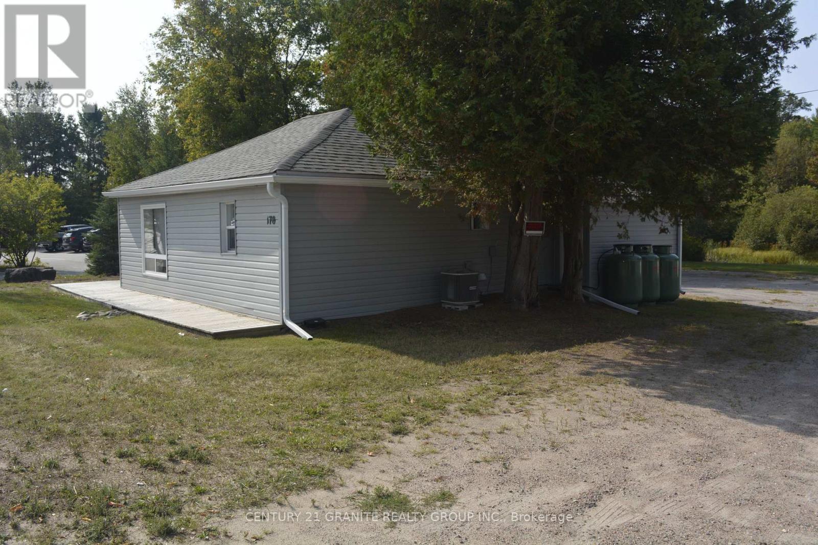 178 Hastings Street N, Bancroft (Bancroft Ward), Ontario  K0L 1C0 - Photo 2 - X12391722