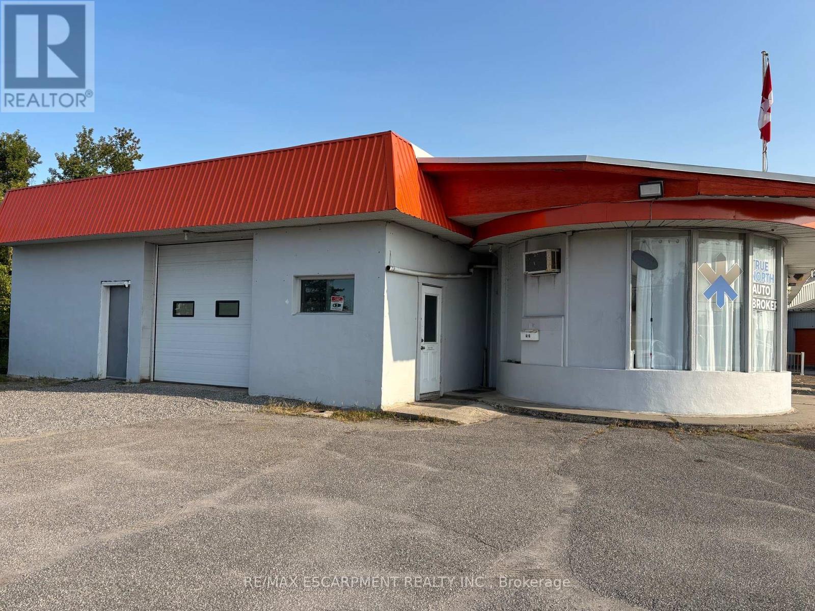 970 Highway 7 Highway, Otonabee-South Monaghan, Ontario  K9J 6X7 - Photo 6 - X12391739