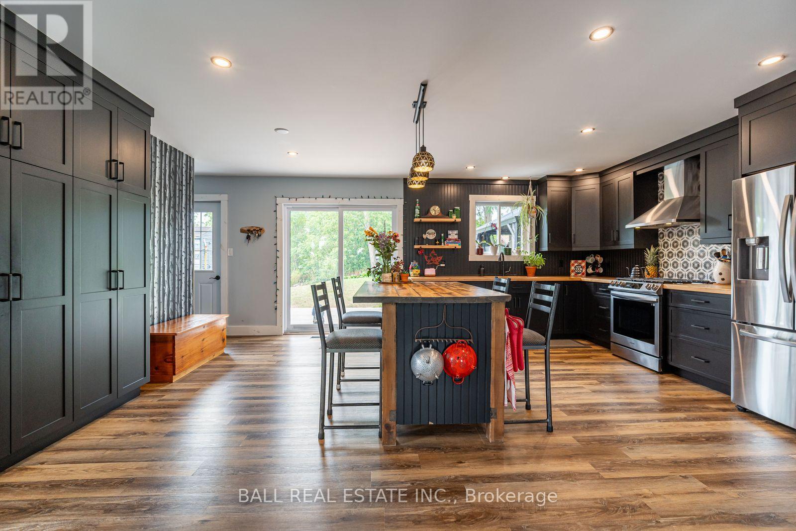 39 Bishop Street, Selwyn, Ontario  K0L 2H0 - Photo 8 - X12391892