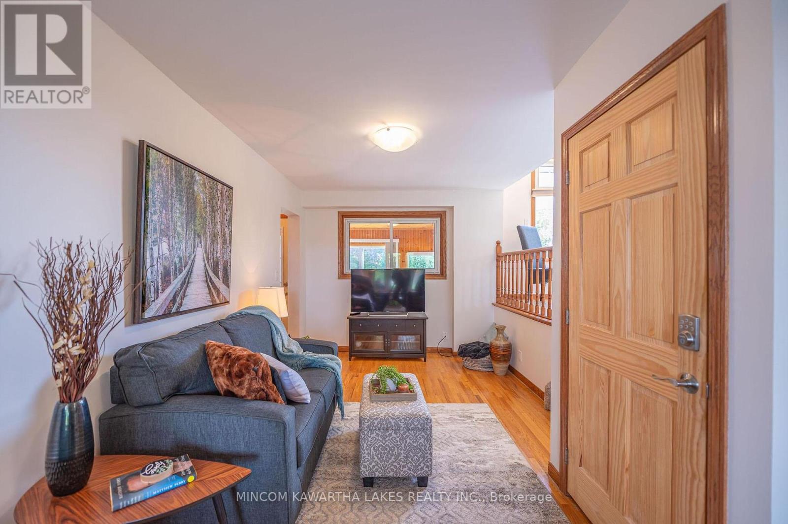 919 Sydenham Road, Peterborough (Ashburnham Ward 4), Ontario  K9J 1K5 - Photo 15 - X12391924