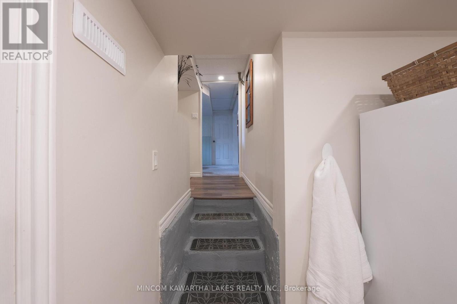 919 Sydenham Road, Peterborough (Ashburnham Ward 4), Ontario  K9J 1K5 - Photo 29 - X12391924