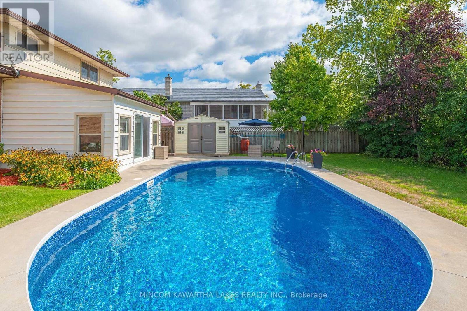 919 Sydenham Road, Peterborough (Ashburnham Ward 4), Ontario  K9J 1K5 - Photo 35 - X12391924