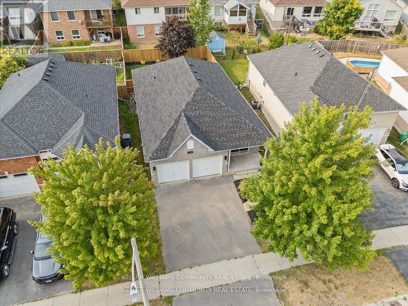 151 Parcells Crescent, Peterborough West (South), Ontario  K9K 2R2 - Photo 33 - X12392057