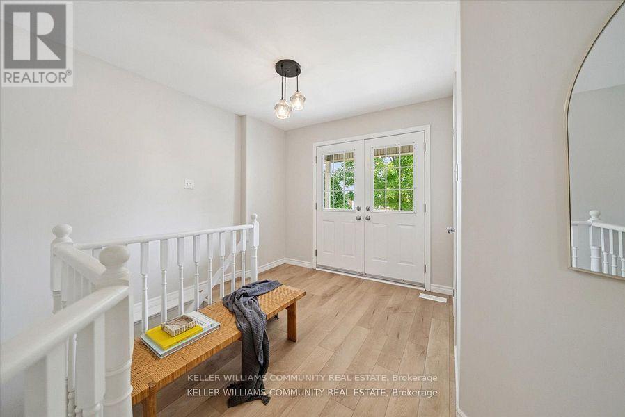 151 Parcells Crescent, Peterborough West (South), Ontario  K9K 2R2 - Photo 4 - X12392057