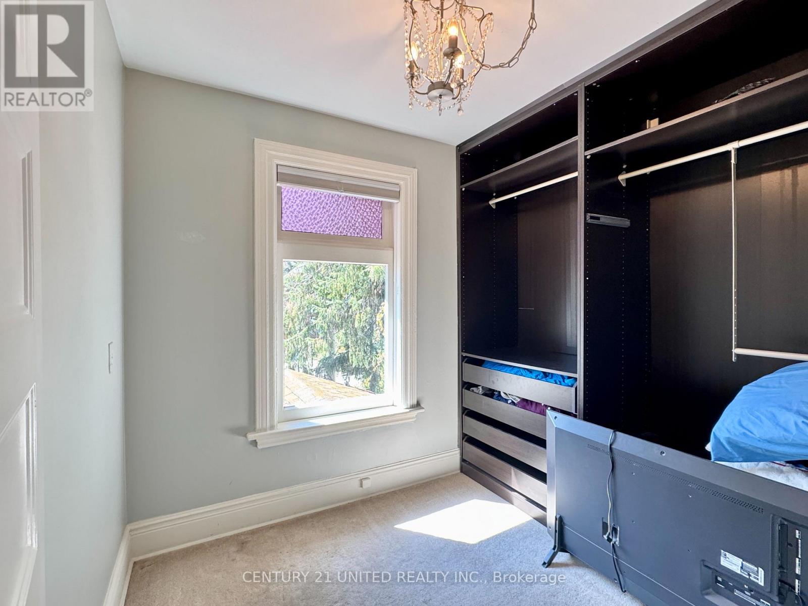 312 Elias Avenue, Peterborough (Town Ward 3), Ontario  K9J 5G9 - Photo 17 - X12392294