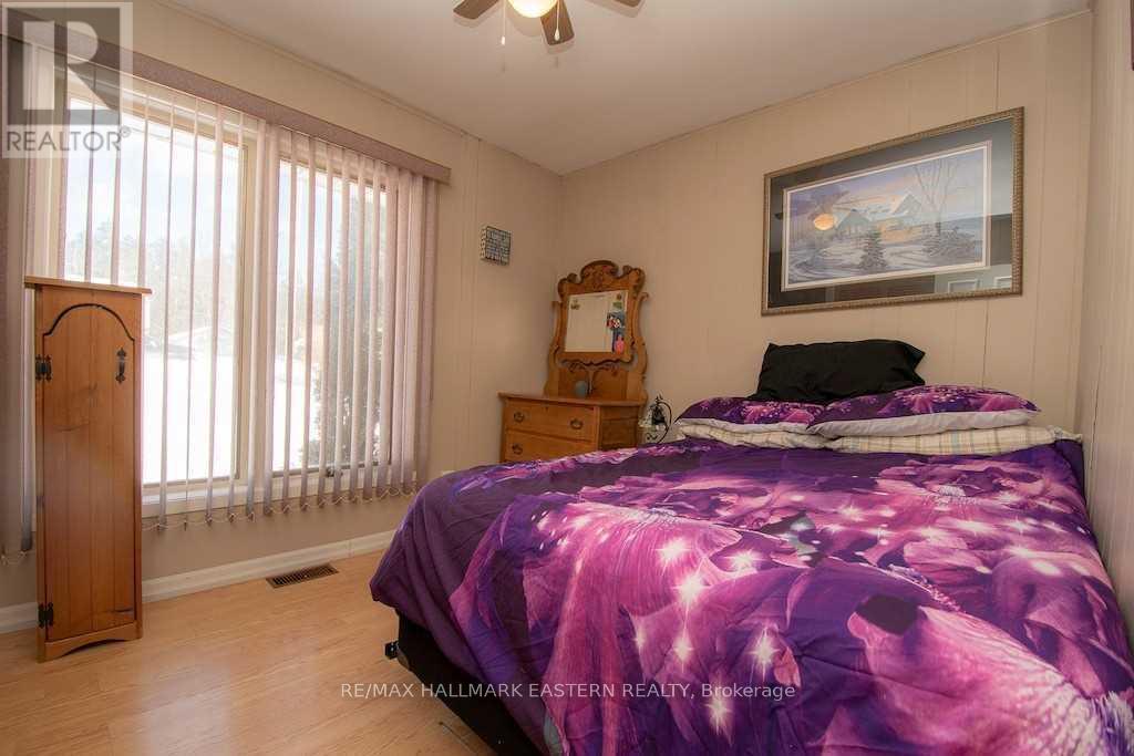 1032 East Communication Road, Selwyn, Ontario  K0L 1H0 - Photo 15 - X12392335