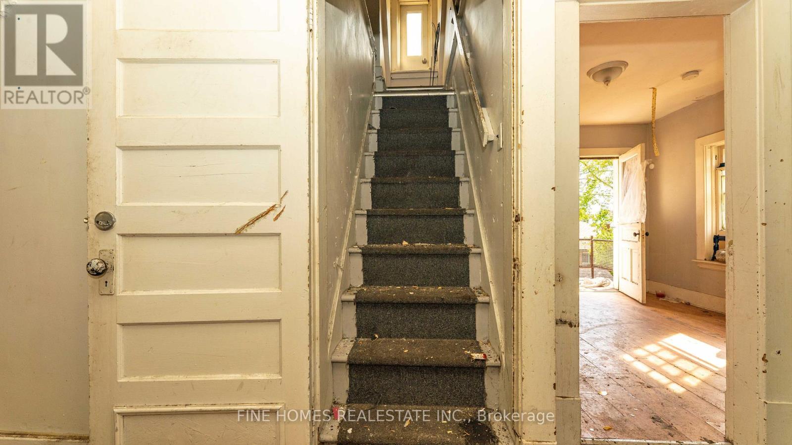 175 Stewart Street, Peterborough (Town Ward 3), Ontario  K9J 3M4 - Photo 15 - X12392489