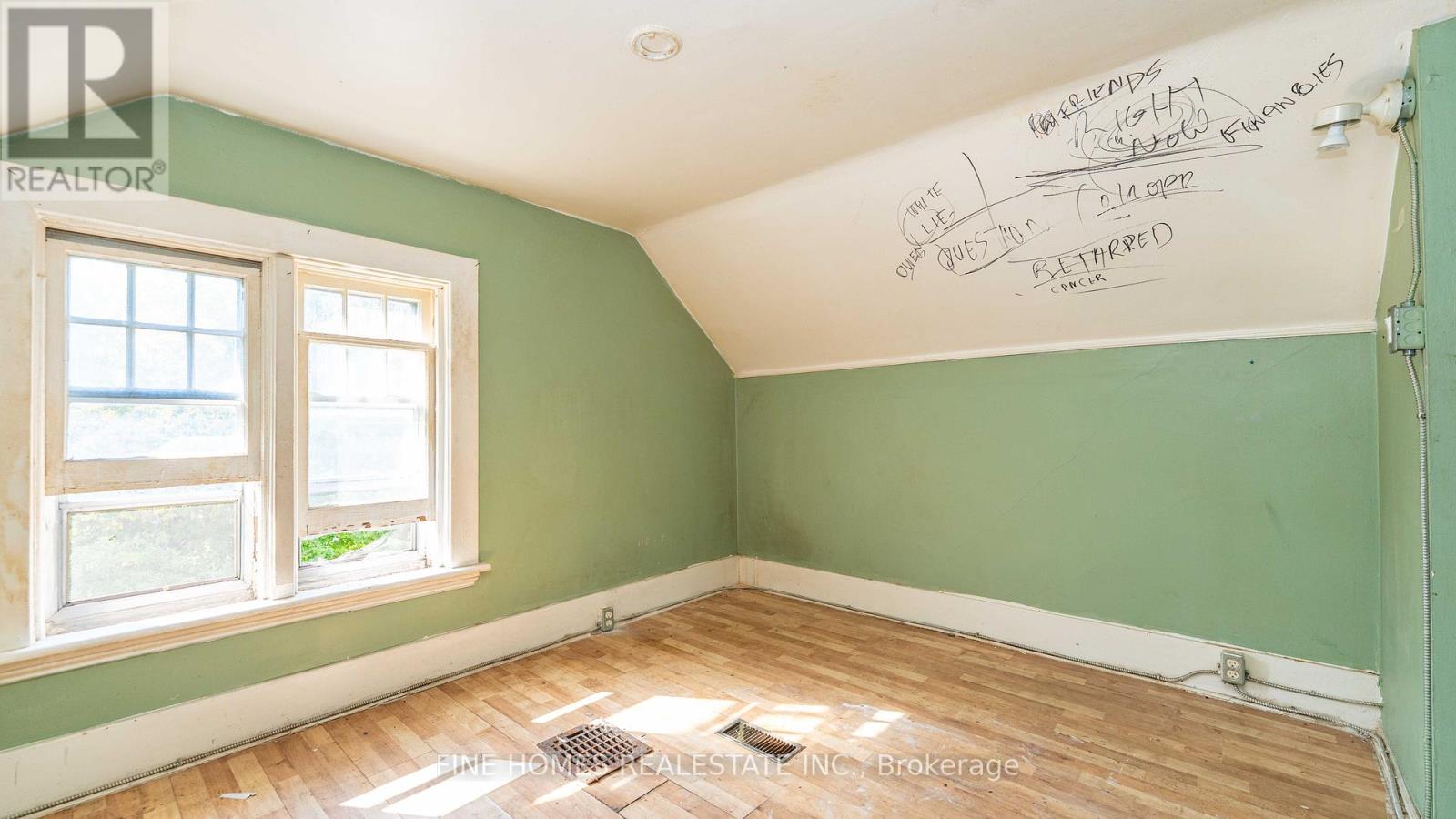 175 Stewart Street, Peterborough (Town Ward 3), Ontario  K9J 3M4 - Photo 18 - X12392489