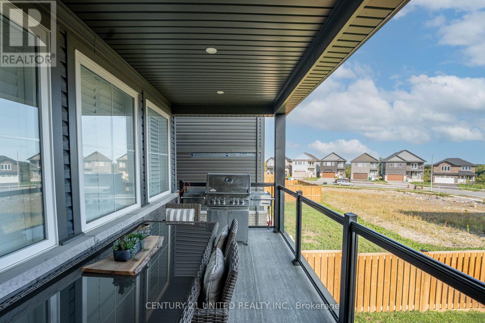531 Clayton Avenue, Peterborough (Monaghan Ward 2), Ontario  K9K 0G3 - Photo 10 - X12393518