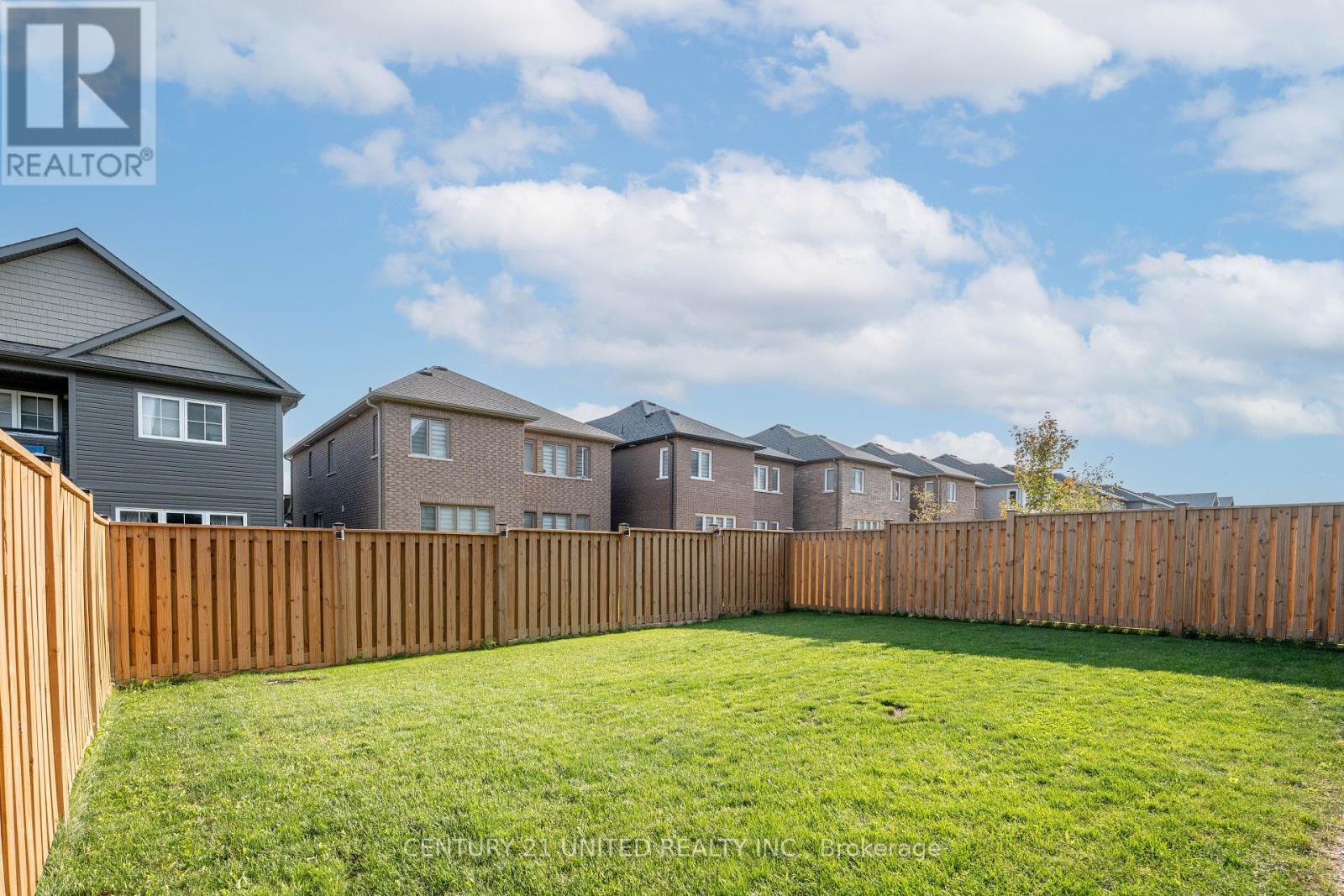 531 Clayton Avenue, Peterborough (Monaghan Ward 2), Ontario  K9K 0G3 - Photo 25 - X12393518