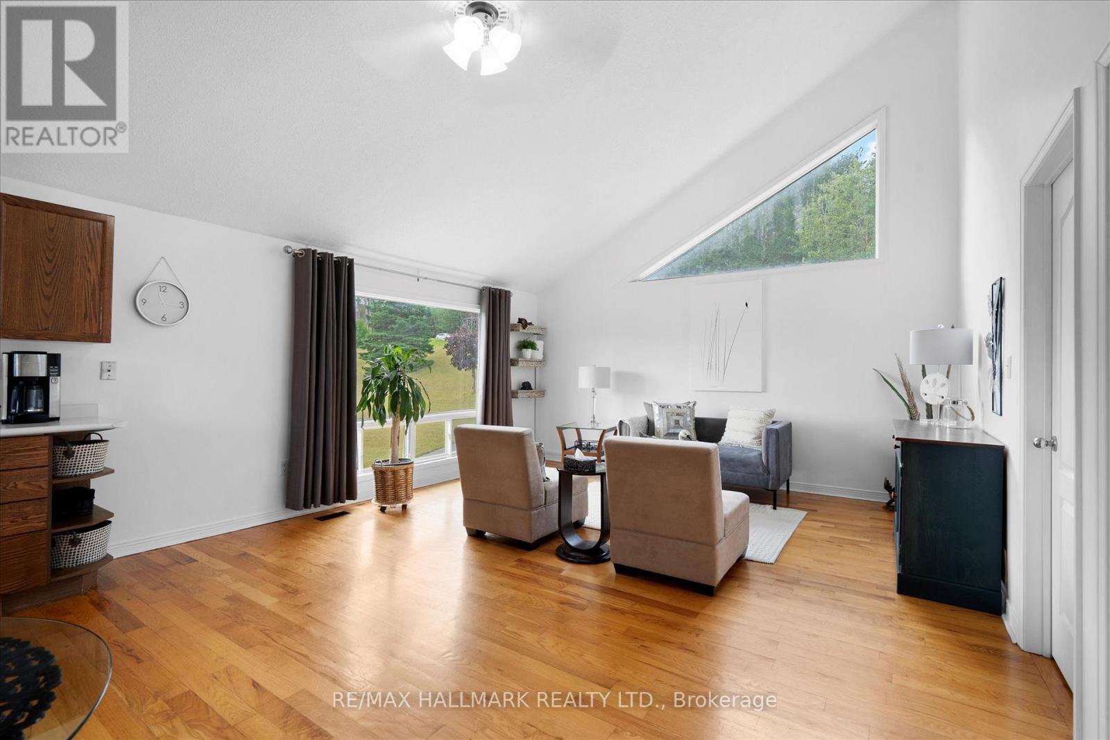 67 Telecom Road, Kawartha Lakes (Manvers), Ontario  L0A 1K0 - Photo 31 - X12393450