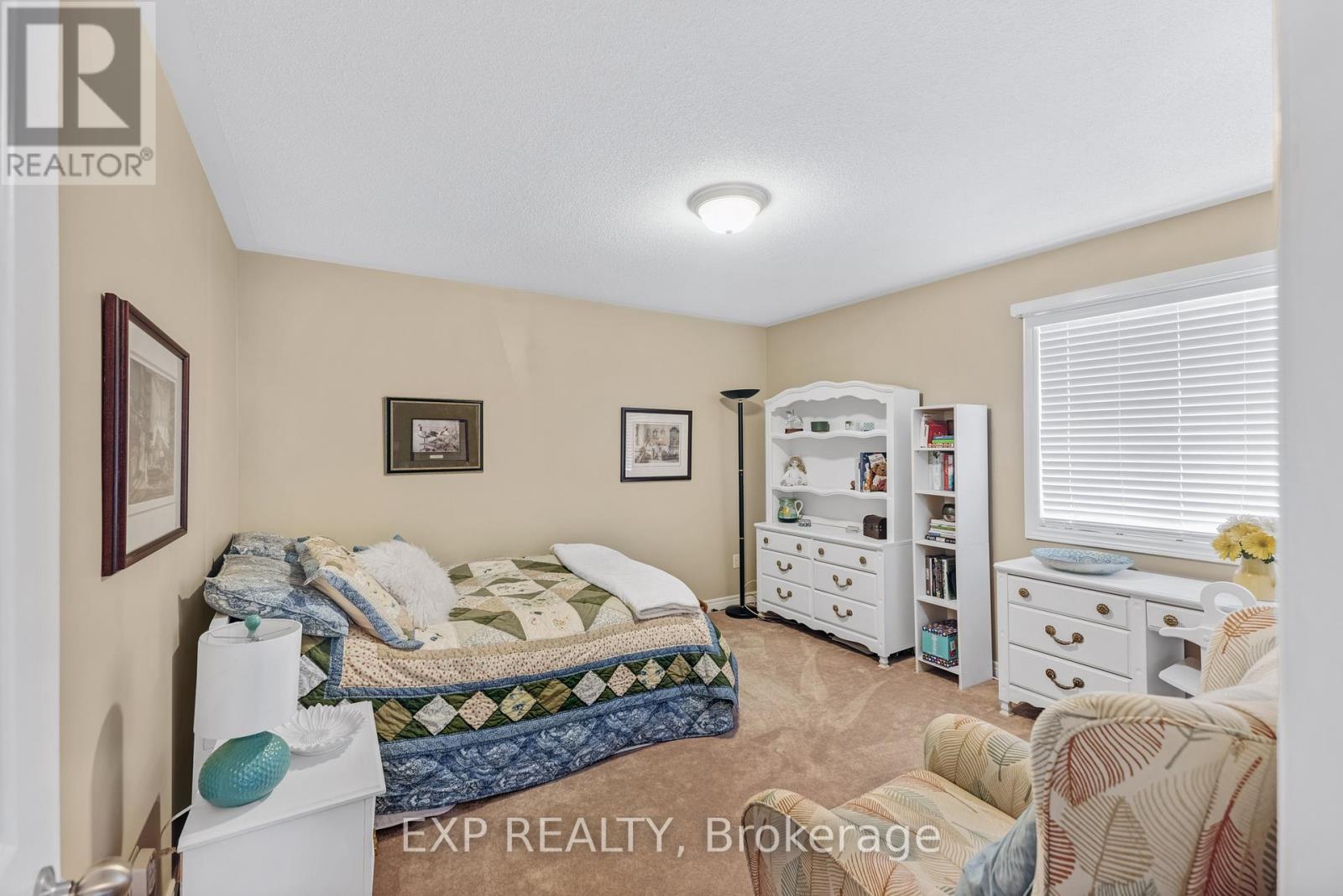 17 Flynn Avenue, Kawartha Lakes (Lindsay), Ontario  K9V 0B2 - Photo 20 - X12393463