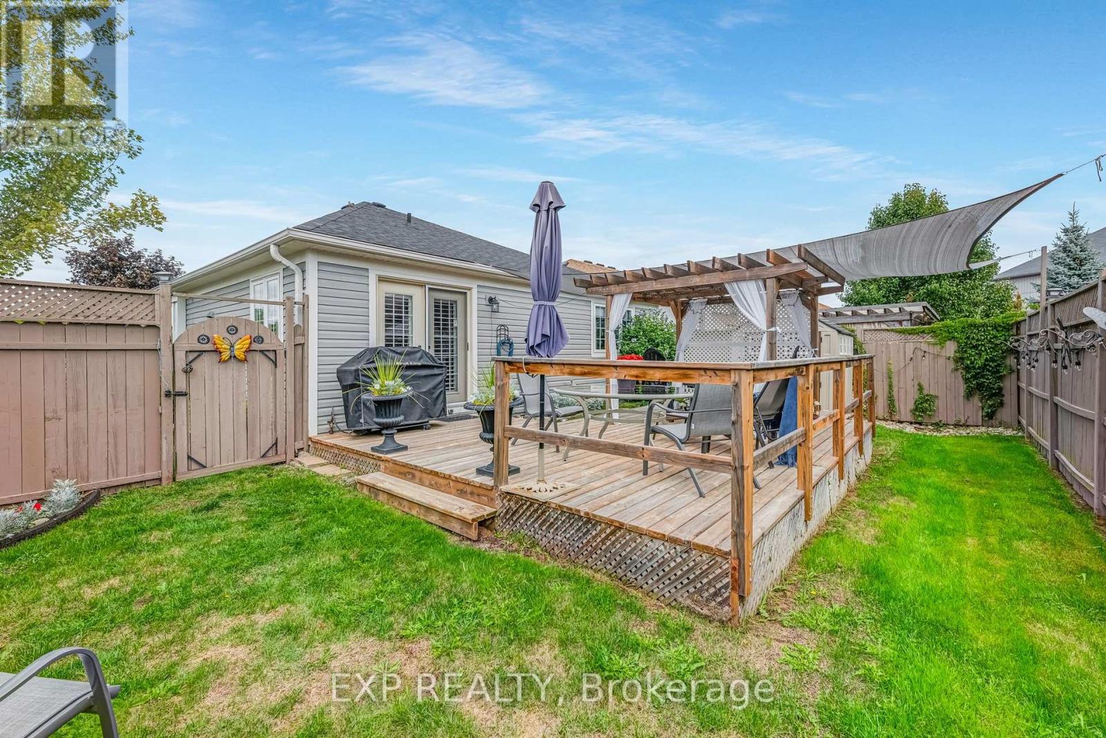 17 Flynn Avenue, Kawartha Lakes (Lindsay), Ontario  K9V 0B2 - Photo 34 - X12393463
